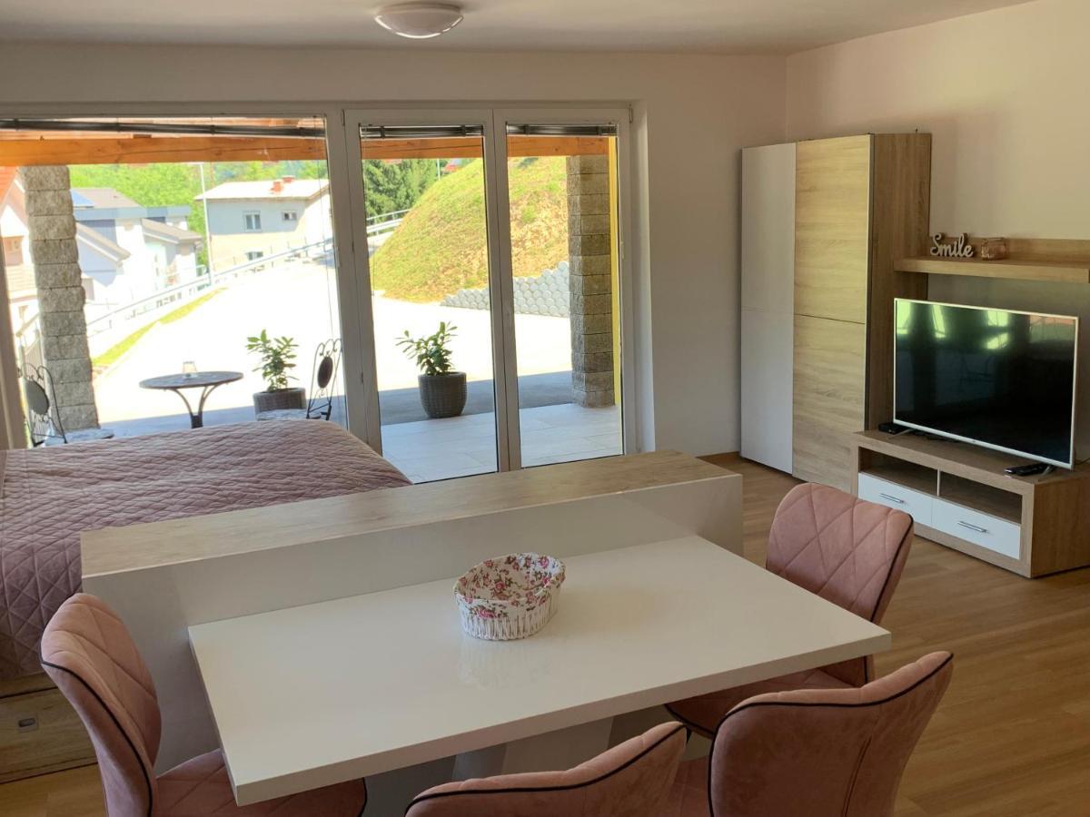 Apartmaji Pr' Nas Lasko Bagian luar foto